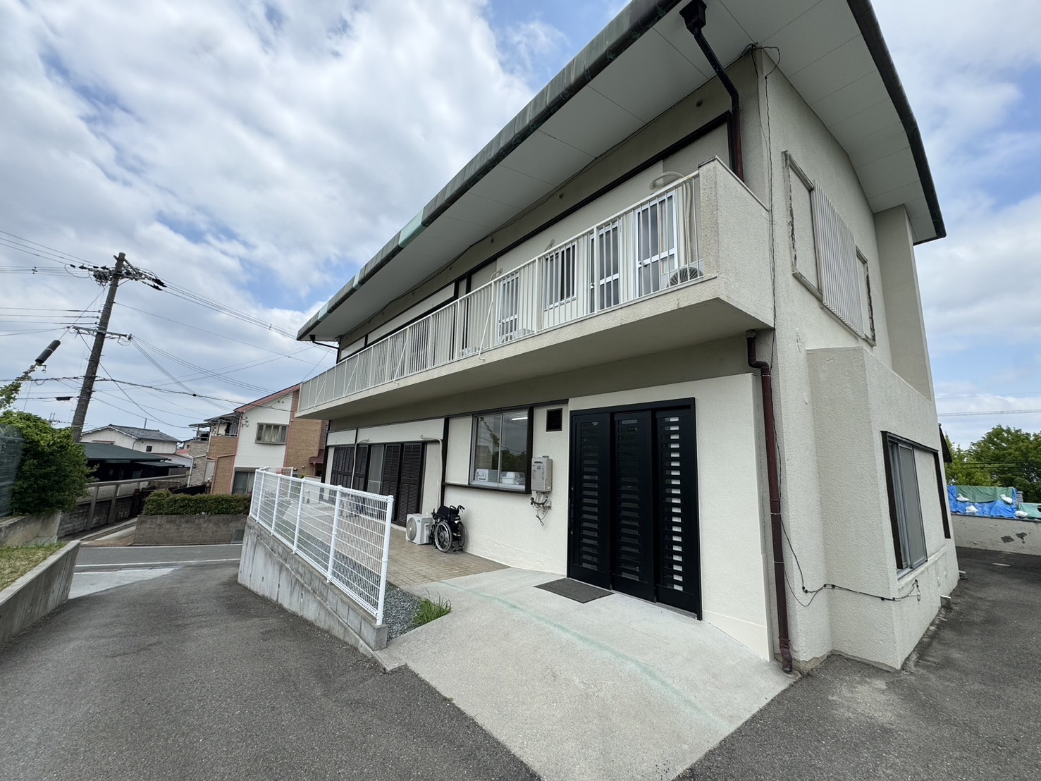 別角度から見た外観